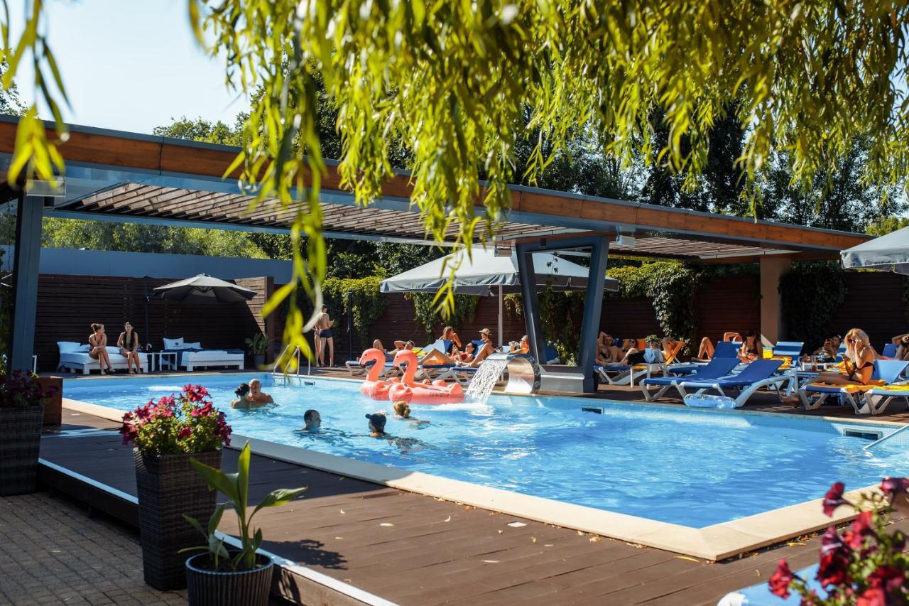 Riverside- Hotel And Mice Chernihiv Ngoại thất bức ảnh