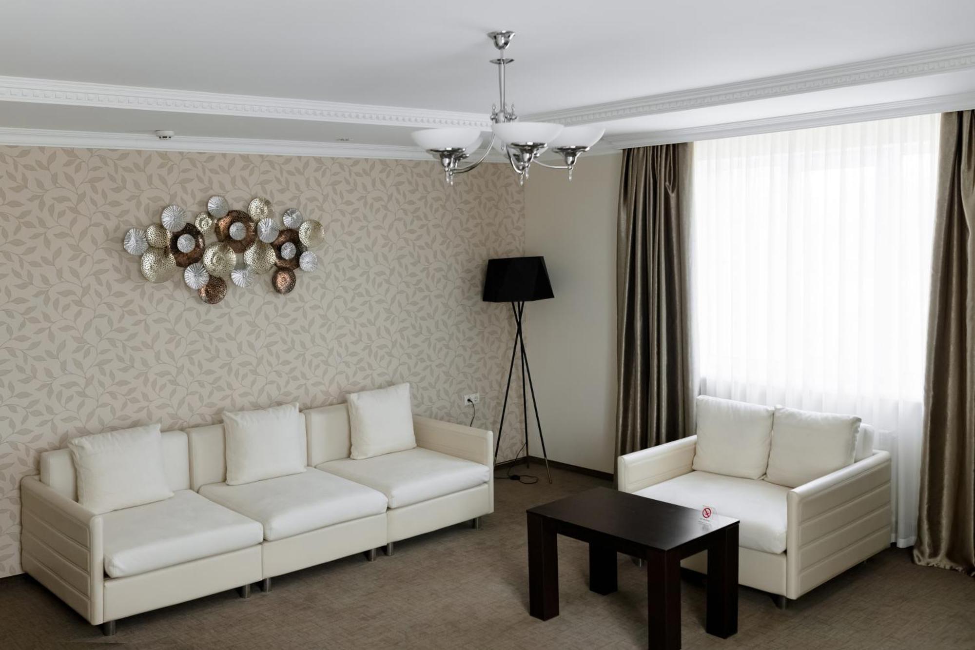 Riverside- Hotel And Mice Chernihiv Ngoại thất bức ảnh