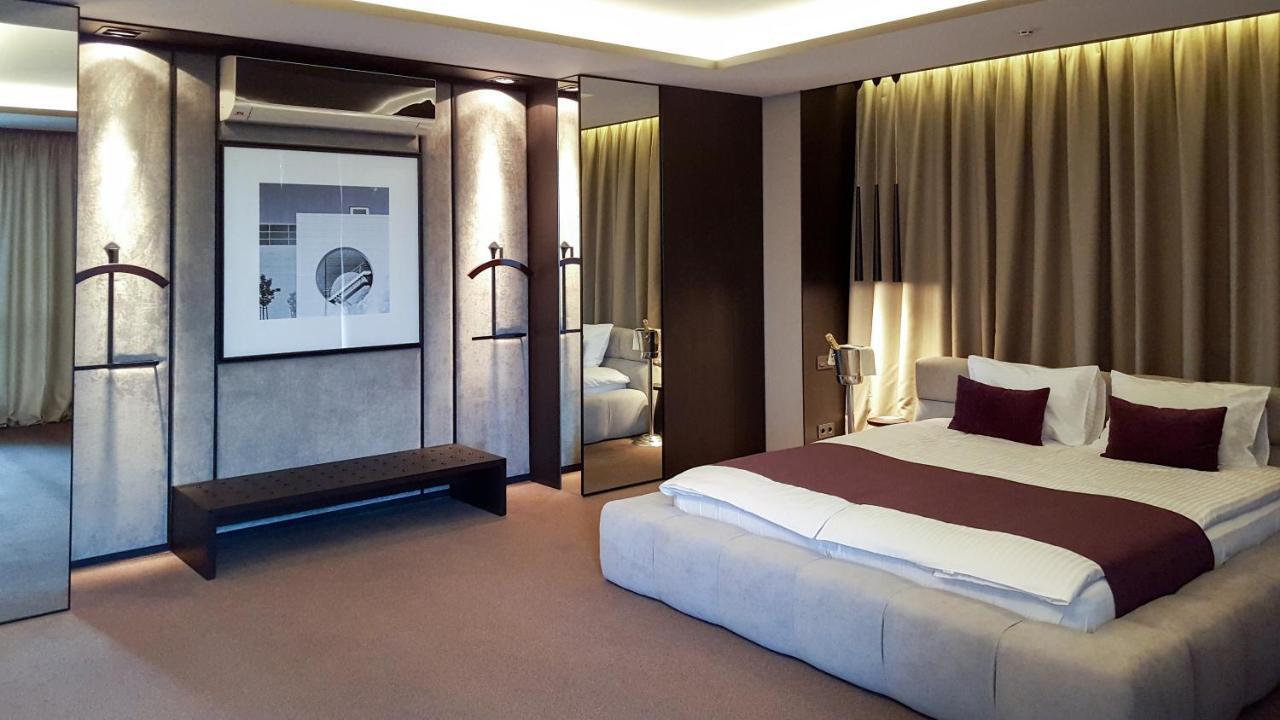 Riverside- Hotel And Mice Chernihiv Ngoại thất bức ảnh